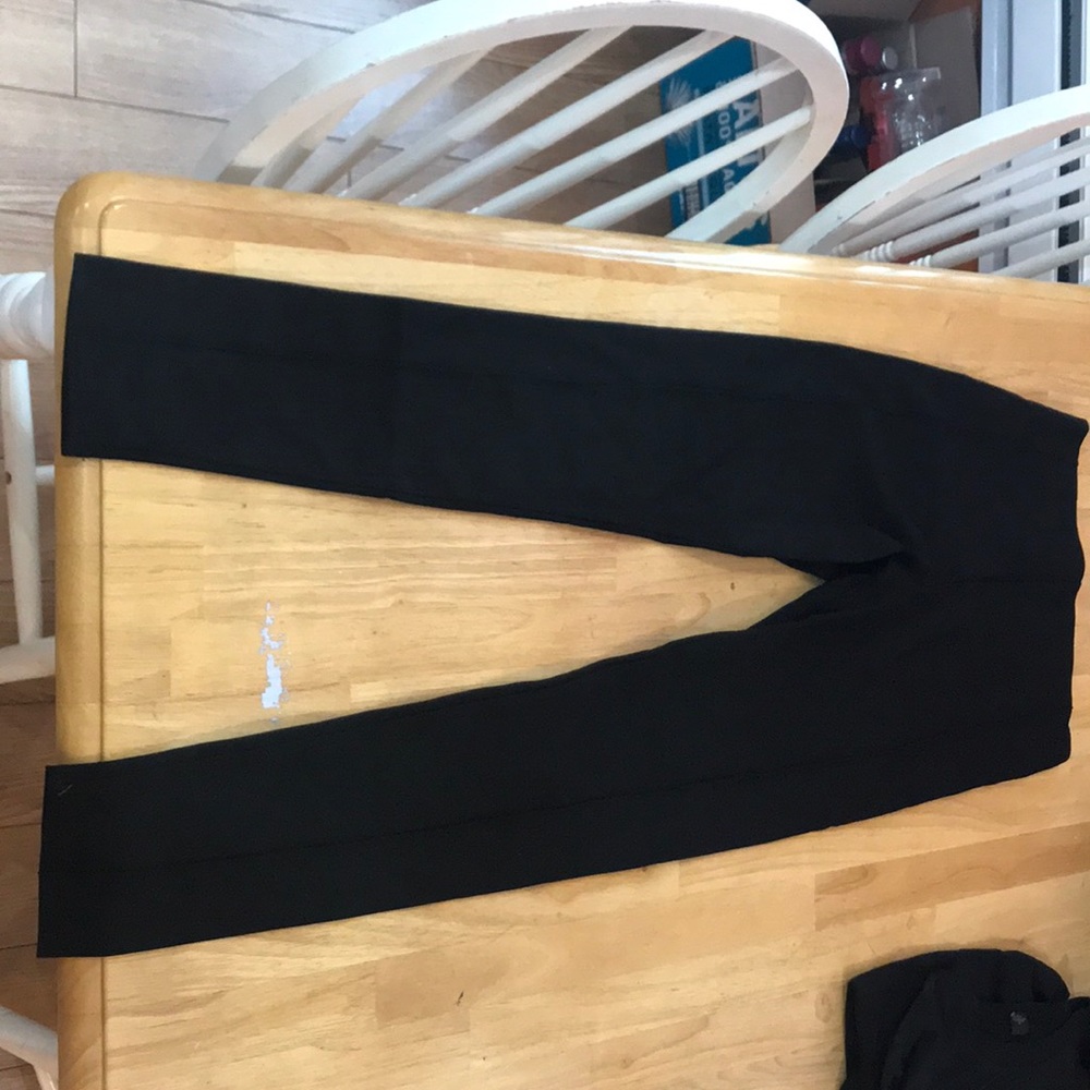 Black leggings